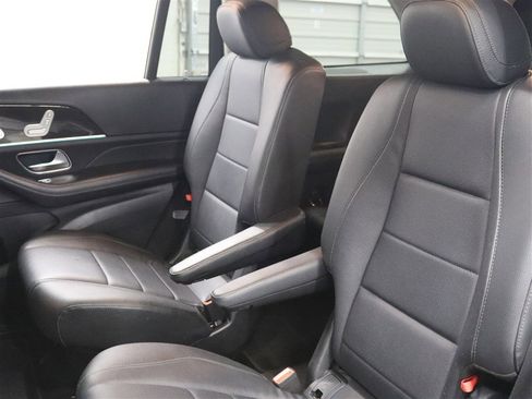 Used 2020 Mercedes-Benz GLS 450 4MATIC image 12