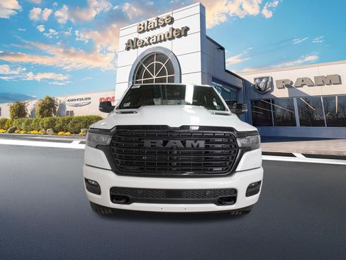 New 2026 RAM 1500 Laramie AWD/4WD image 12