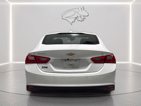Used 2024 Chevrolet Malibu LT FWD image 5