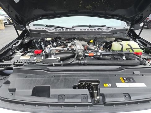 Certified 2024 Ford F250 Platinum image 29