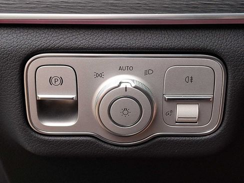 Used 2026 Mercedes-Benz GLS 450 4MATIC image 22