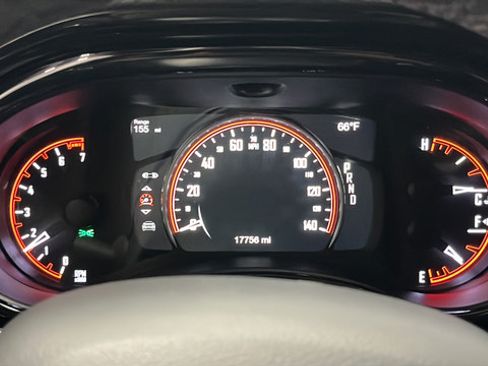 Used 2025 Dodge Durango GT AWD/4WD image 17