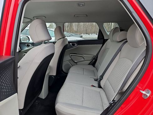 Certified 2020 Kia Soul S image 10