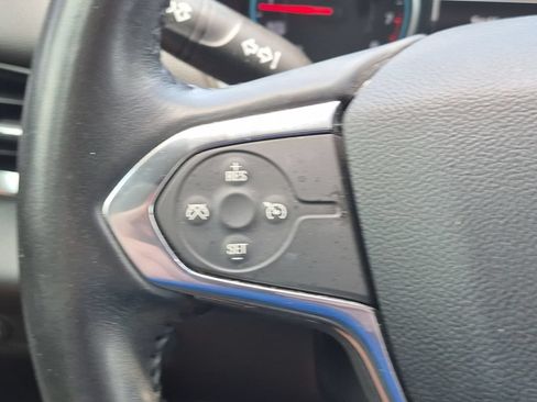 Used 2019 Chevrolet Traverse LT FWD image 11