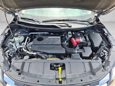 Used 2025 Nissan Rogue SV FWD image 23