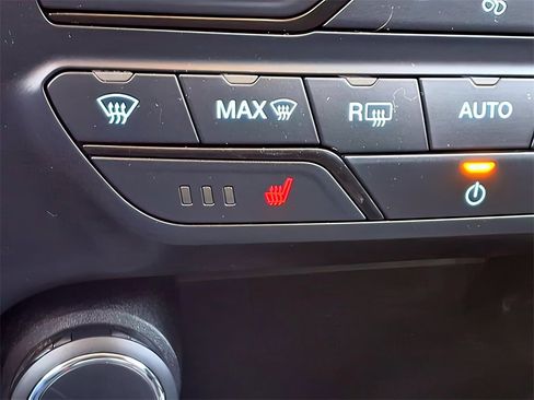 Used 2019 Ford Ranger XLT w/ Equipment Group 302A Luxury image 8