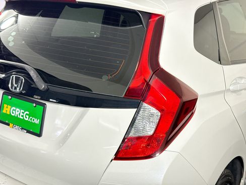 Used 2019 Honda Fit LX image 33