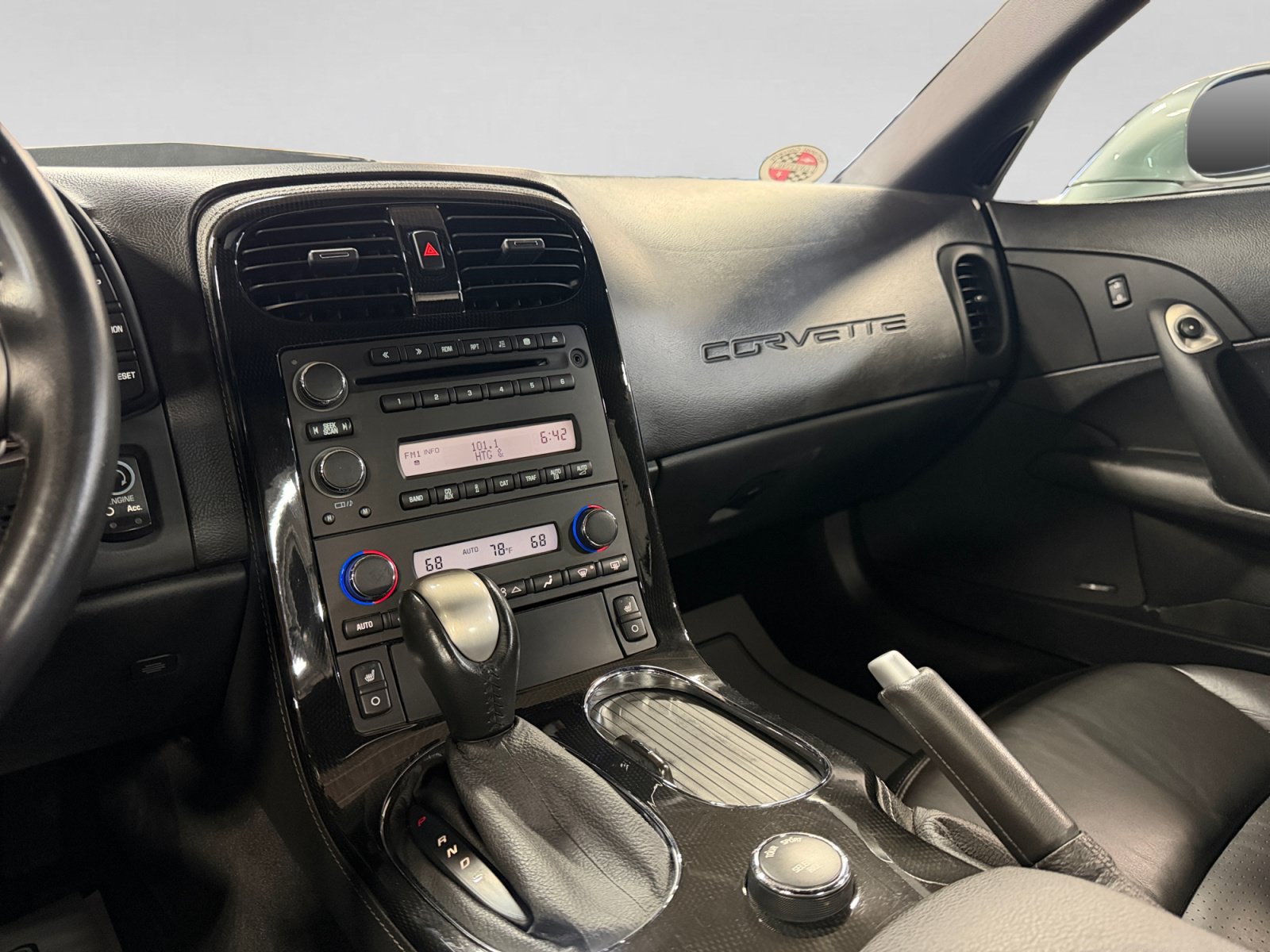 Used 2008 Chevrolet Corvette Convertible w/ Preferred Equipment Group RWD image 21