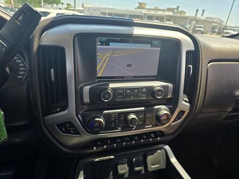 Used 2017 GMC Sierra 2500 SLT w/ Driver Alert Package AWD/4WD image 15
