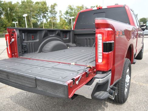 New 2025 Ford F350 Lariat w/ Lariat Ultimate Package image 18