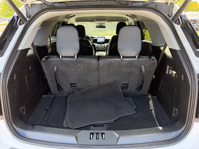 Used 2021 Ford Explorer XLT RWD image 19