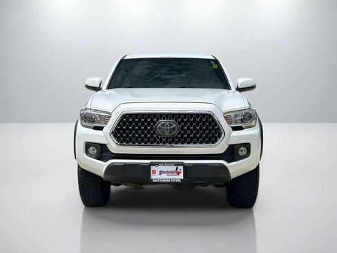 Used 2018 Toyota Tacoma TRD Off-Road AWD/4WD image 2