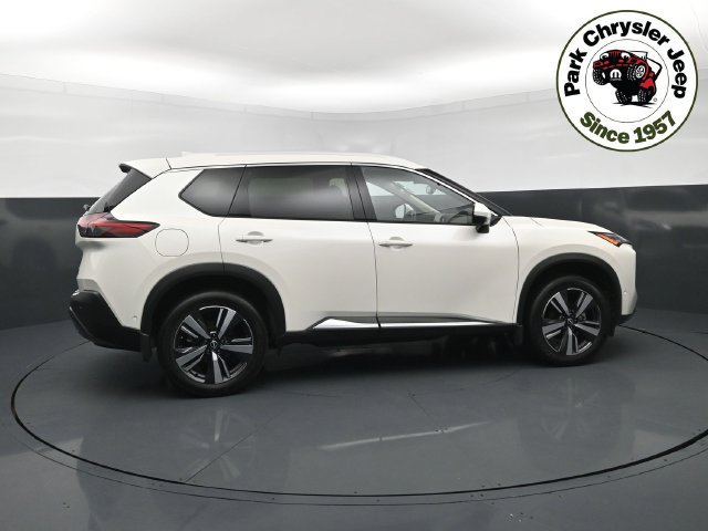 Used 2023 Nissan Rogue SL w/ SL Premium Package AWD/4WD image 6