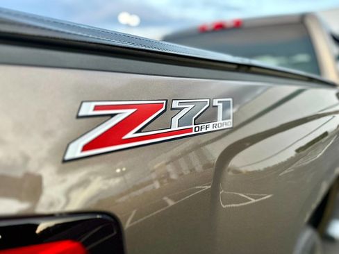 Used 2014 Chevrolet Silverado 1500 LTZ Z71 w/ LTZ Plus Package image 19