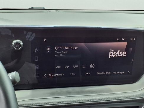 Used 2025 Buick Encore GX Preferred AWD/4WD image 10