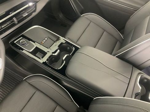 New 2026 Buick Enclave Sport Touring w/ Power Package FWD image 21