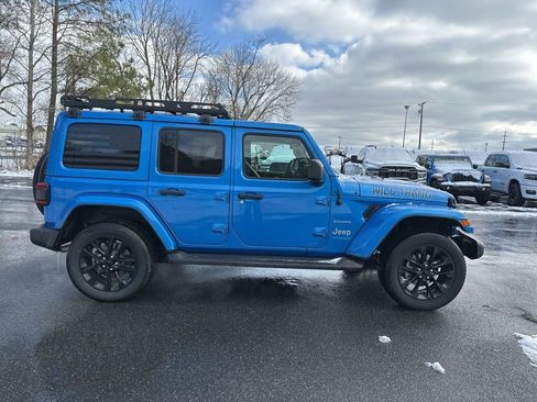 Used 2022 Jeep Wrangler Unlimited Sahara 4xe w/ Cold Weather Group image 6