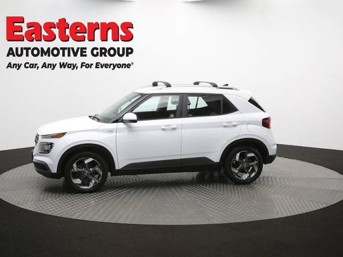Used 2021 Hyundai Venue SEL FWD image 57