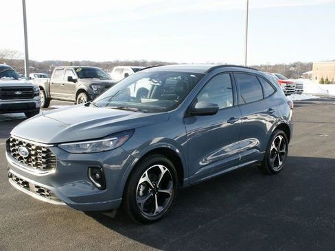 Used 2023 Ford Escape ST-Line Elite image 6