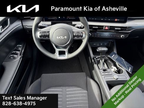 New 2026 Kia K5 LXS image 21