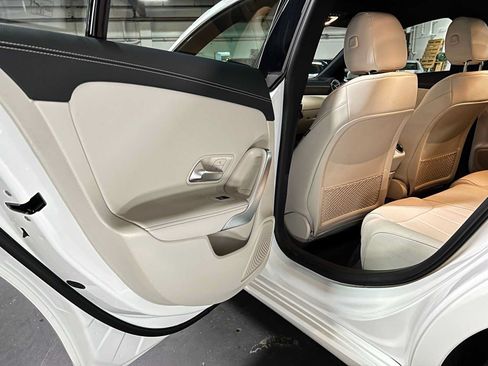 Certified 2023 Mercedes-Benz CLA 250 4MATIC image 17