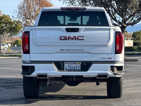 Used 2022 GMC Sierra 1500 AT4 w/ AT4 Premium Package image 5