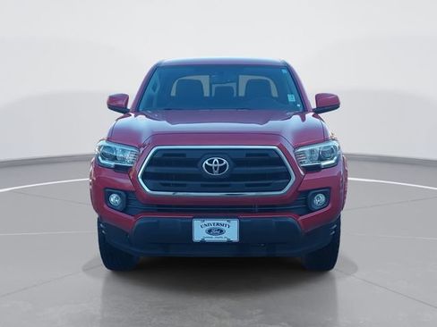 Used 2017 Toyota Tacoma SR5 w/ Tow Package image 8