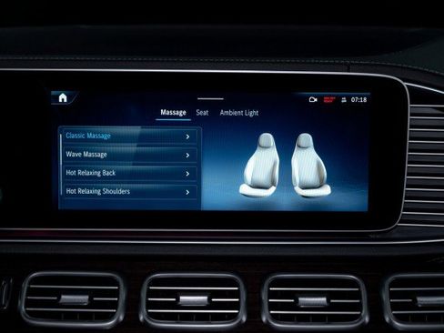 Certified 2025 Mercedes-Benz GLS 450 4MATIC image 18