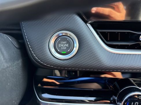 New 2026 Chevrolet Equinox LT w/ Convenience Package II image 20