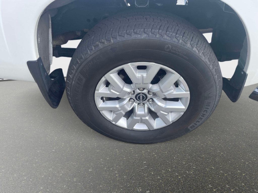 Used 2023 Nissan Frontier SV w/ SV Convenience Package AWD/4WD image 7
