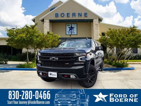 Used 2021 Chevrolet Silverado 1500 LT Trail Boss w/ Convenience Package II AWD/4WD image 1