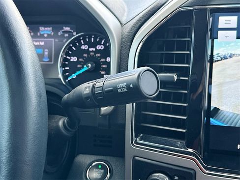 Used 2022 Ford F250 Lariat w/ Lariat Ultimate Package image 22