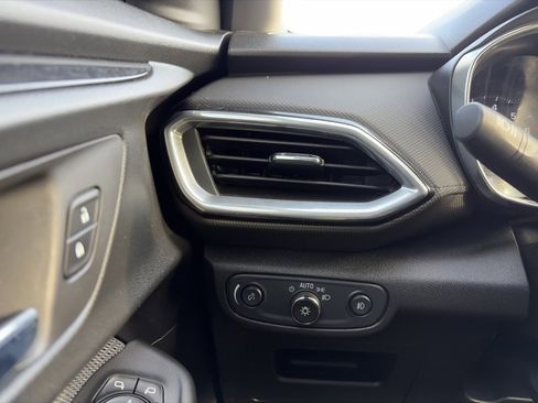 Used 2022 Chevrolet TrailBlazer LT image 16