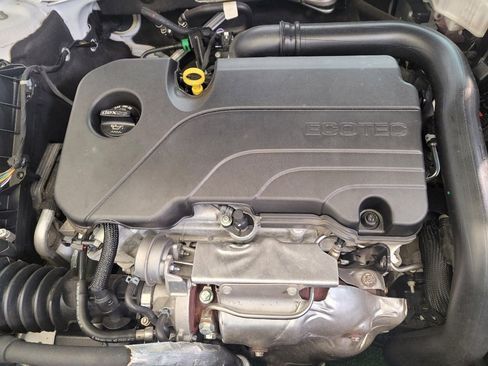 Used 2024 Chevrolet Malibu LT FWD image 30