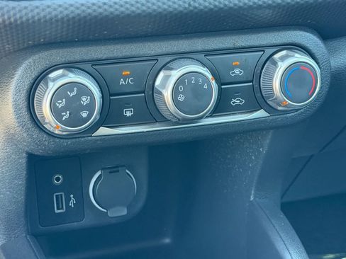 Certified 2024 Nissan Kicks S FWD image 28
