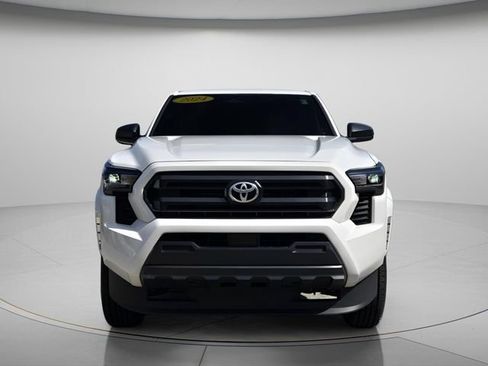 Used 2024 Toyota Tacoma SR RWD image 5