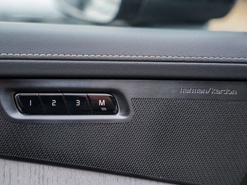 New 2026 Volvo XC90 B6 Ultra w/ Protection Package Premier image 38