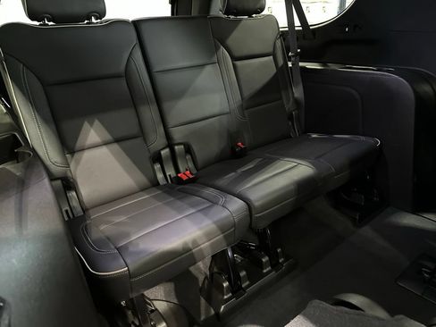 Used 2021 GMC Yukon XL SLT w/ SLT Luxury Plus Package AWD/4WD image 22
