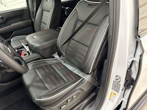 New 2026 GMC Yukon XL AT4 Ultimate AWD/4WD image 20