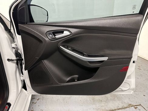 Used 2016 Ford Focus ST image 23