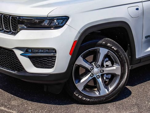 Used 2023 Jeep Grand Cherokee 4WD 4xe image 48
