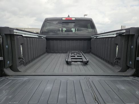 Used 2024 RAM 1500 Laramie image 24