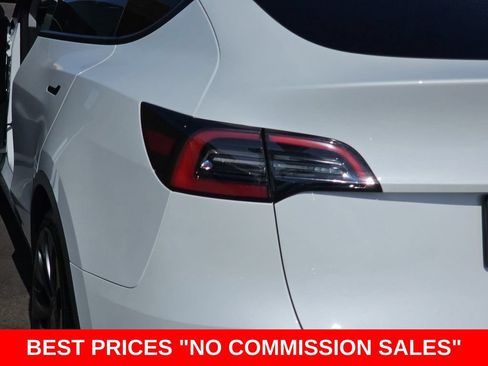 Used 2022 Tesla Model Y Performance AWD/4WD image 42