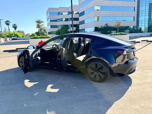 Used 2024 Tesla Model 3 Long Range AWD/4WD image 43