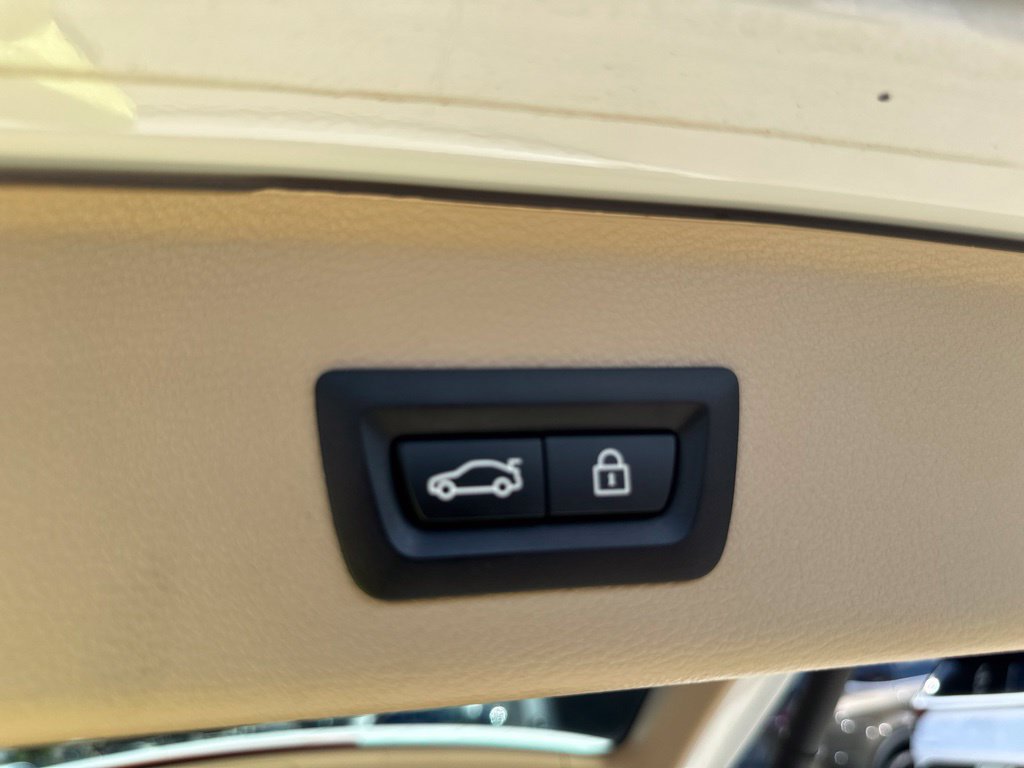 Used 2016 BMW X3 xDrive28i AWD/4WD image 45
