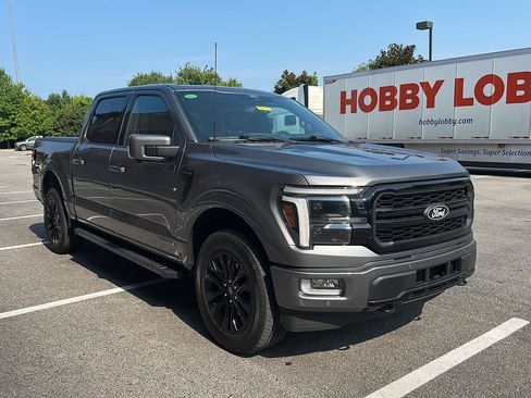 Used 2024 Ford F150 Lariat w/ FX4 Off-Road Package AWD/4WD image 8