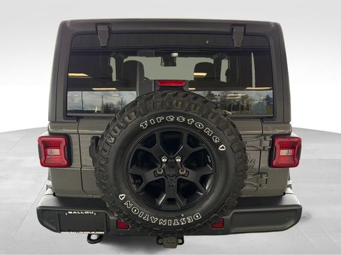 Used 2022 Jeep Wrangler Sport AWD/4WD image 4