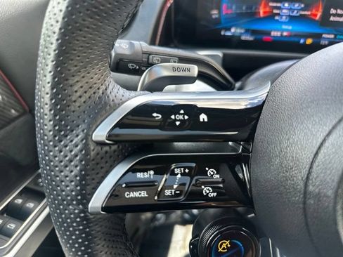 Used 2025 Mercedes-Benz GLB 35 AMG 4MATIC image 24
