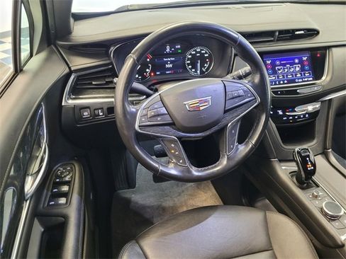 Used 2020 Cadillac XT5 Premium Luxury image 13