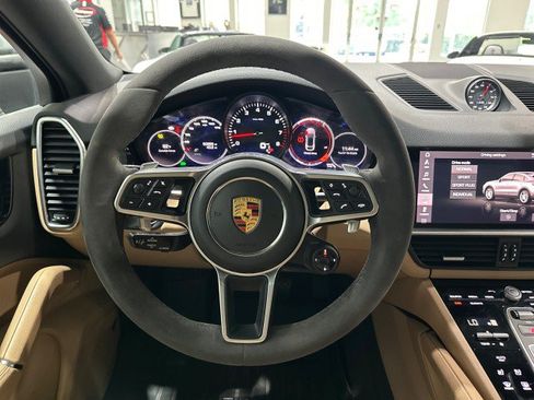 Used 2021 Porsche Cayenne Coupe AWD/4WD image 51